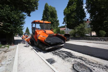ASFALTIRANJE LJUBLJANSKE CESTE 04 FOTO LJUBO VUKELIČ
